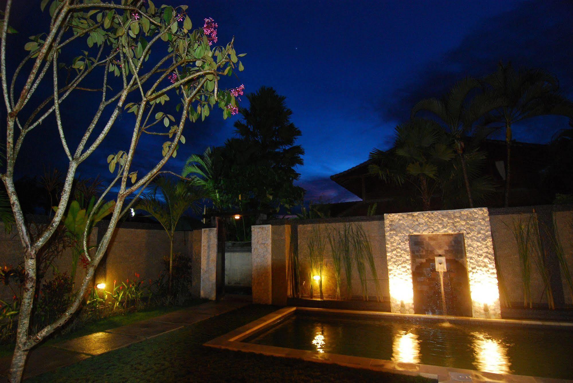 Bali Rich Villas Seminyak Exterior foto